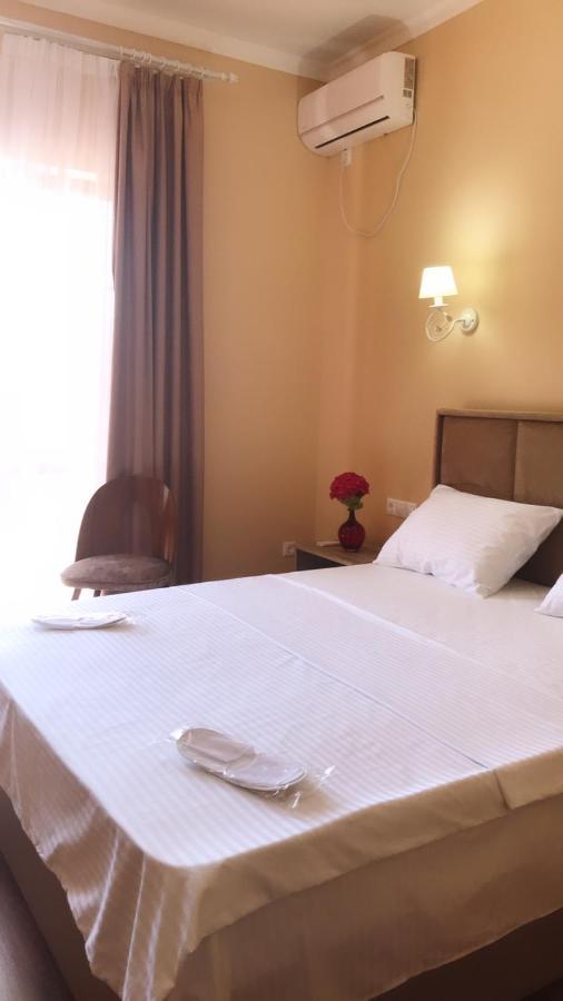 Hotel In Sukhum ซุคุม ภายนอก รูปภาพ